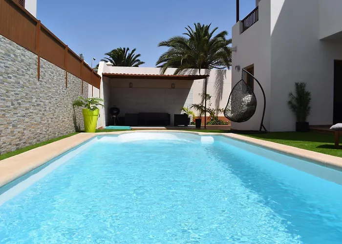 Tilley Private Pool וילה קוסטה טגוויסה