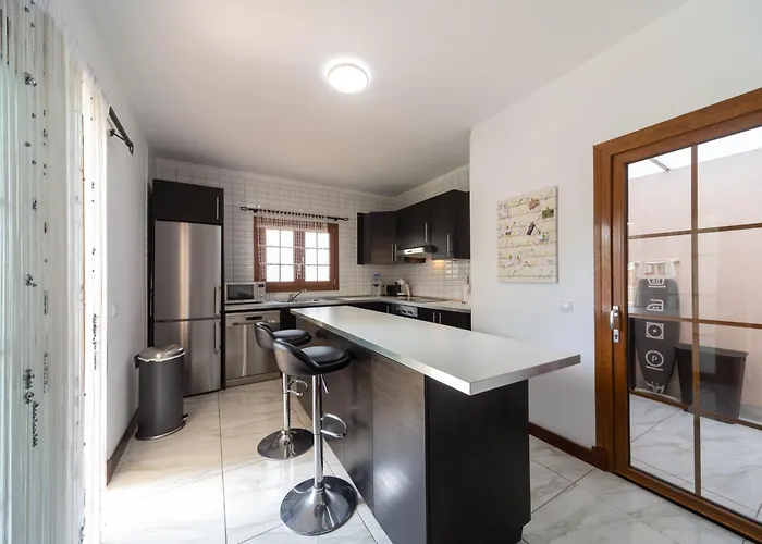 Tilley Private Pool קוסטה טגוויסה